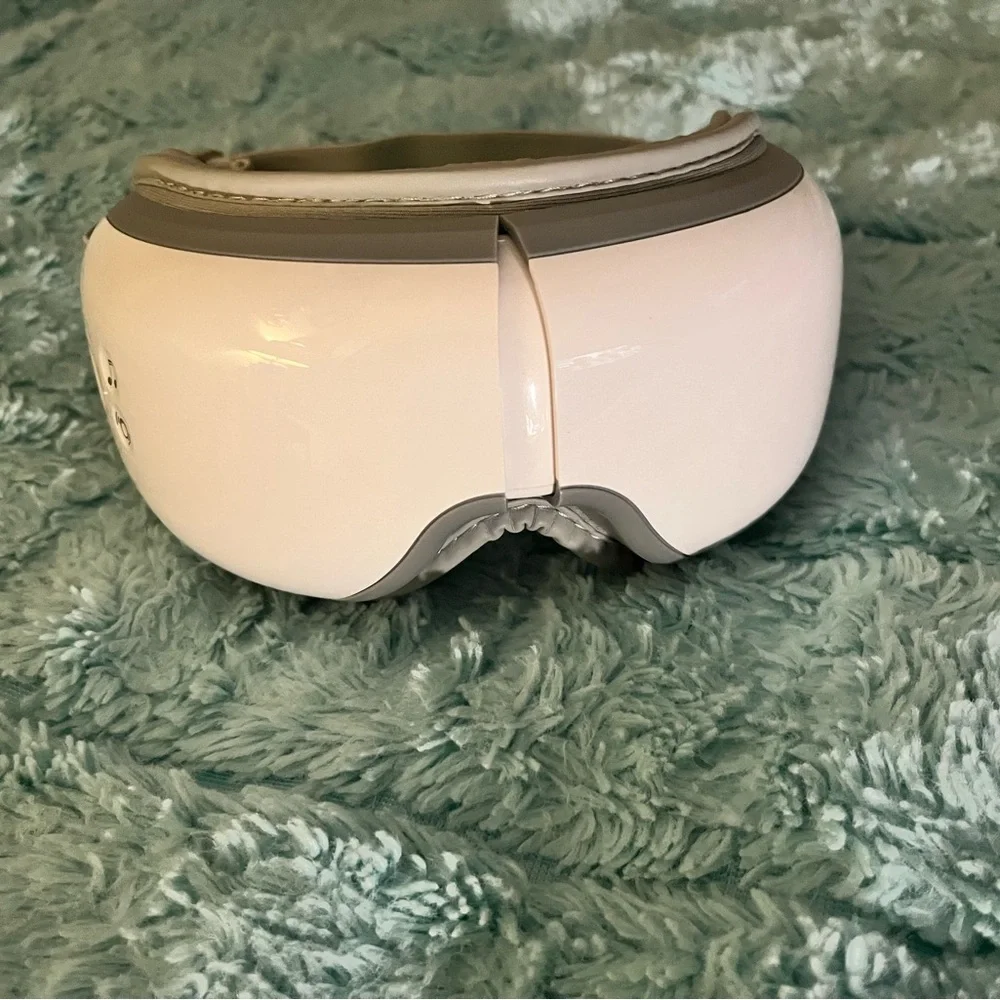 Eyeris 1 Eye Massager - Gray